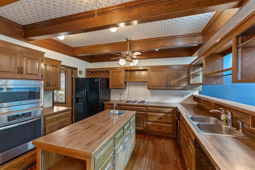 10263 Garnett Street — photo 11