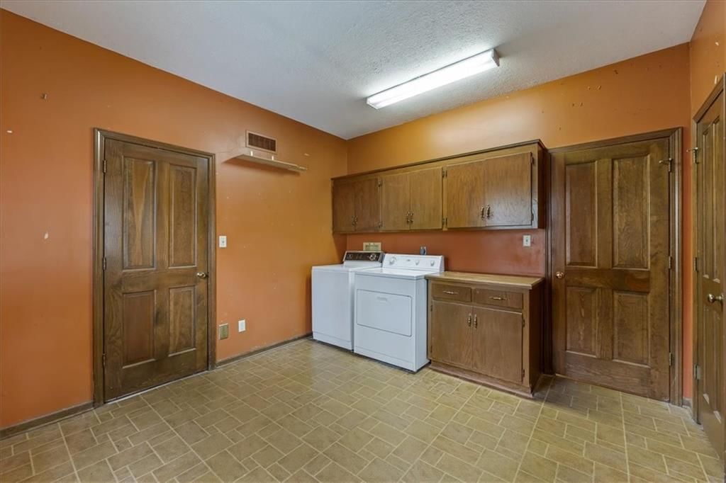 10263 Garnett Street — photo 16