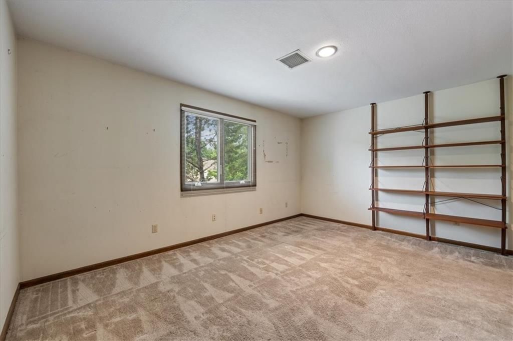 10263 Garnett Street — photo 24