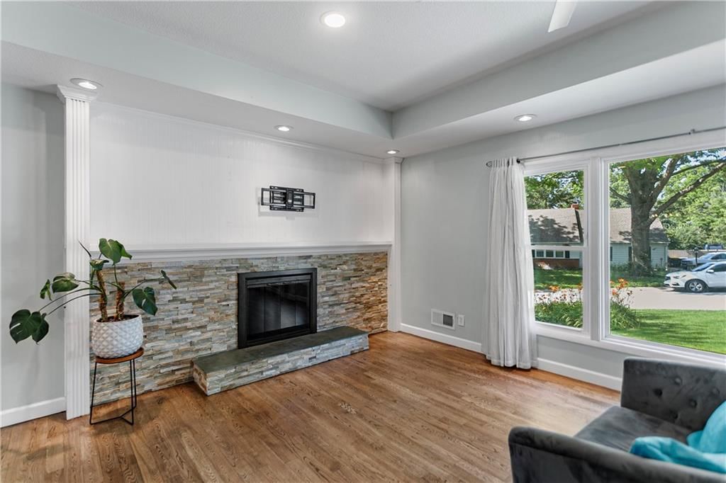 10600 BALES Avenue — photo 12