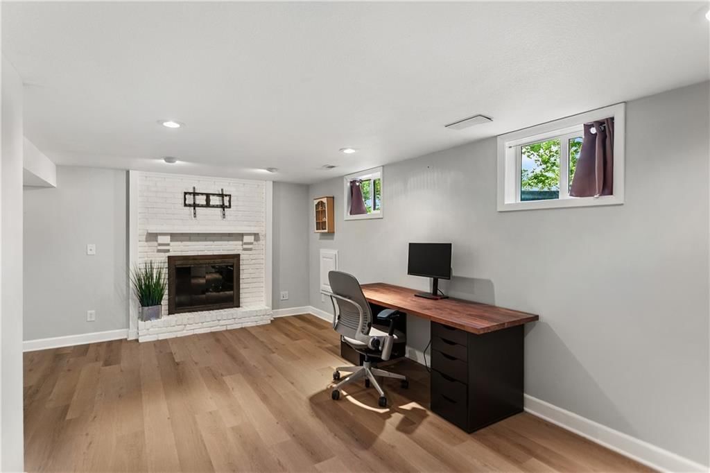10600 BALES Avenue — photo 31