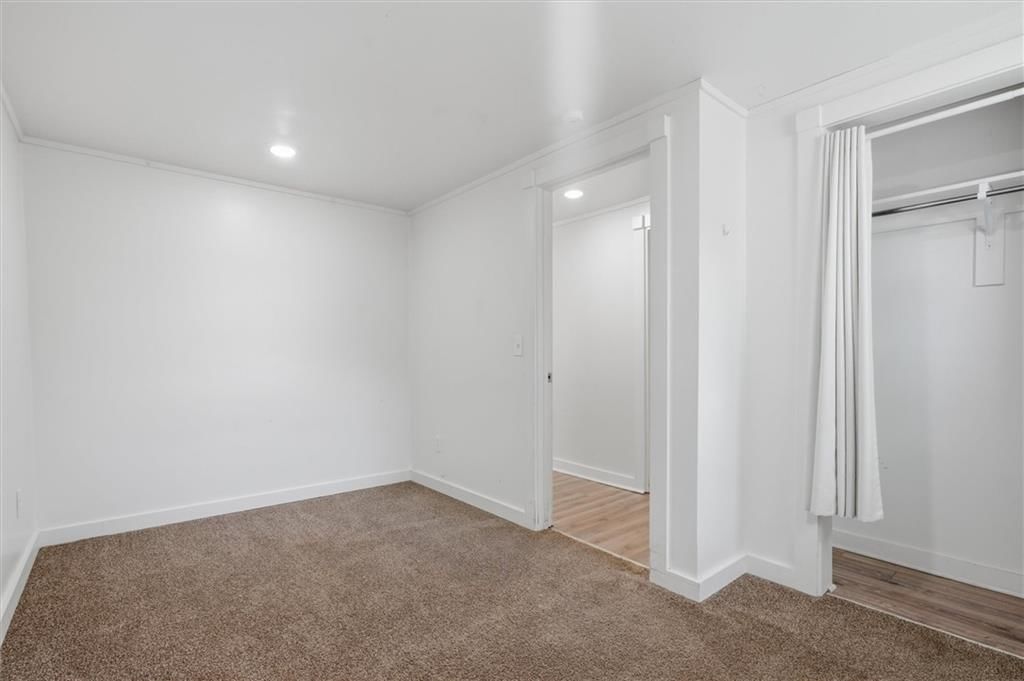404 Salem Road — photo 14
