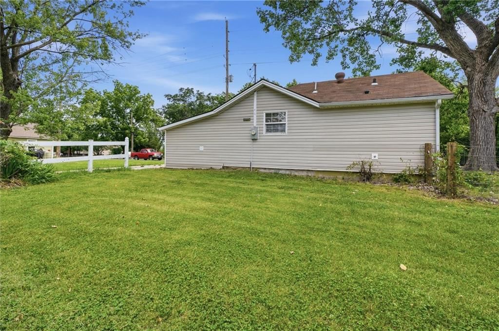 404 Salem Road — photo 32