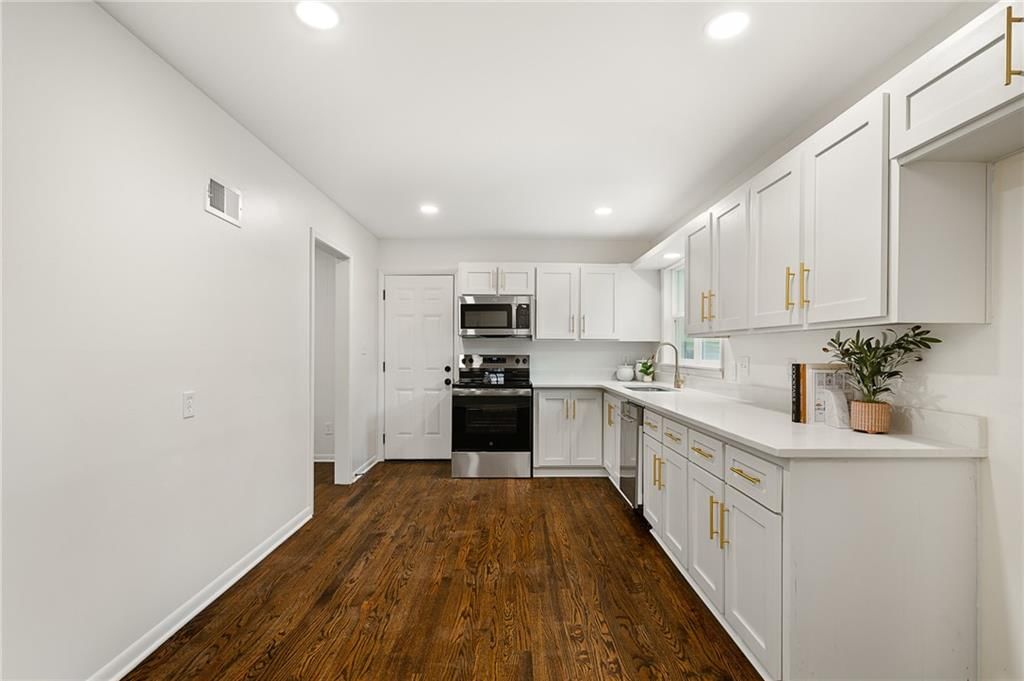 11801 W 54th Street — photo 11