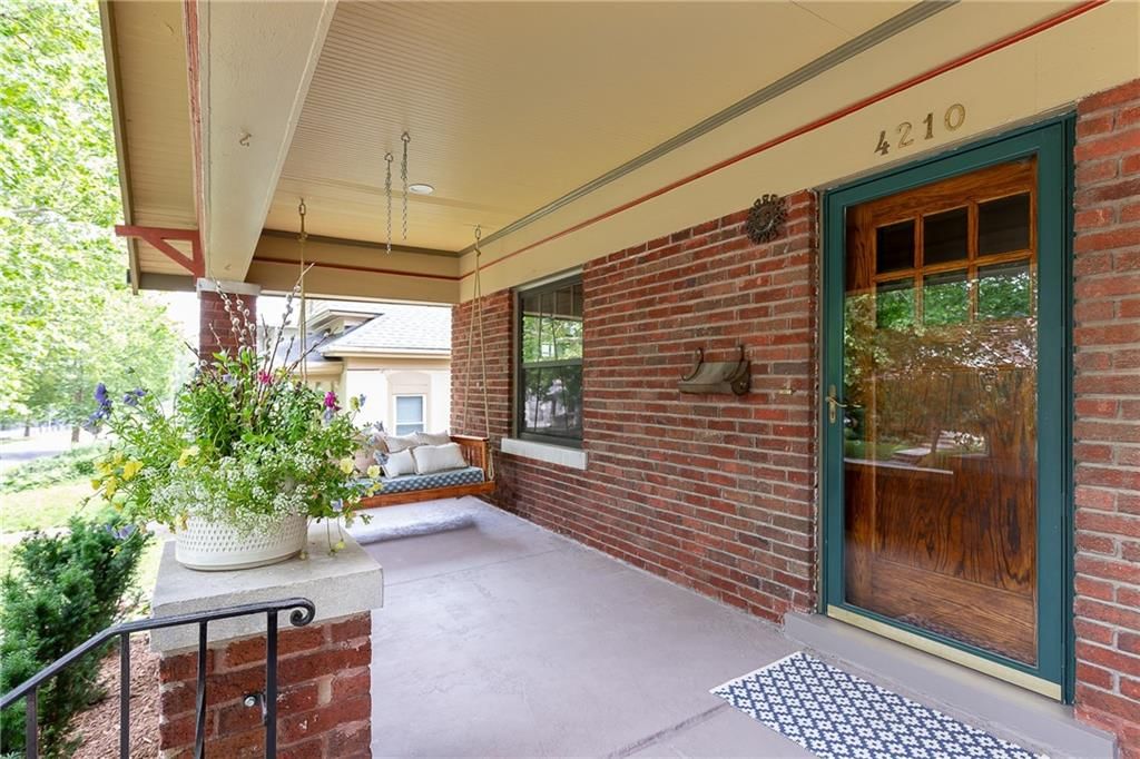4210 Terrace Street — photo 4