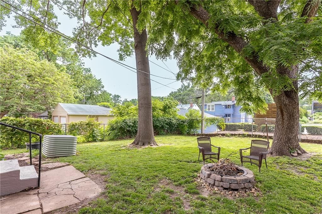 4210 Terrace Street — photo 27