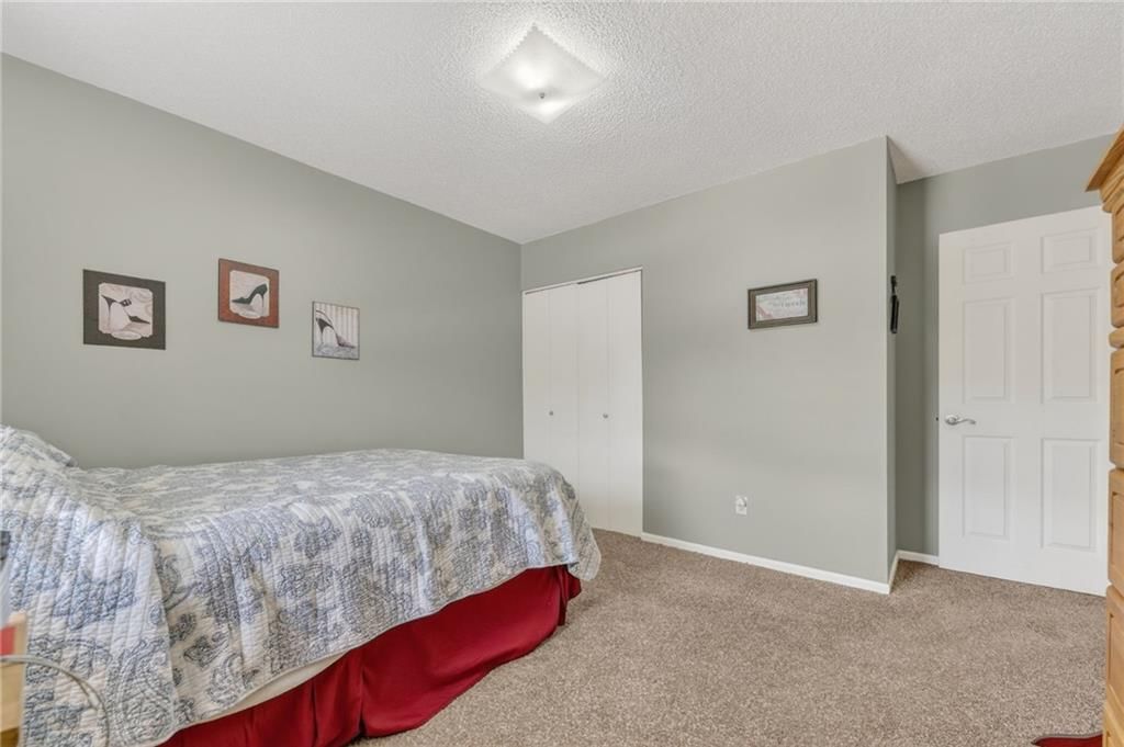 8402 68th Street — photo 17