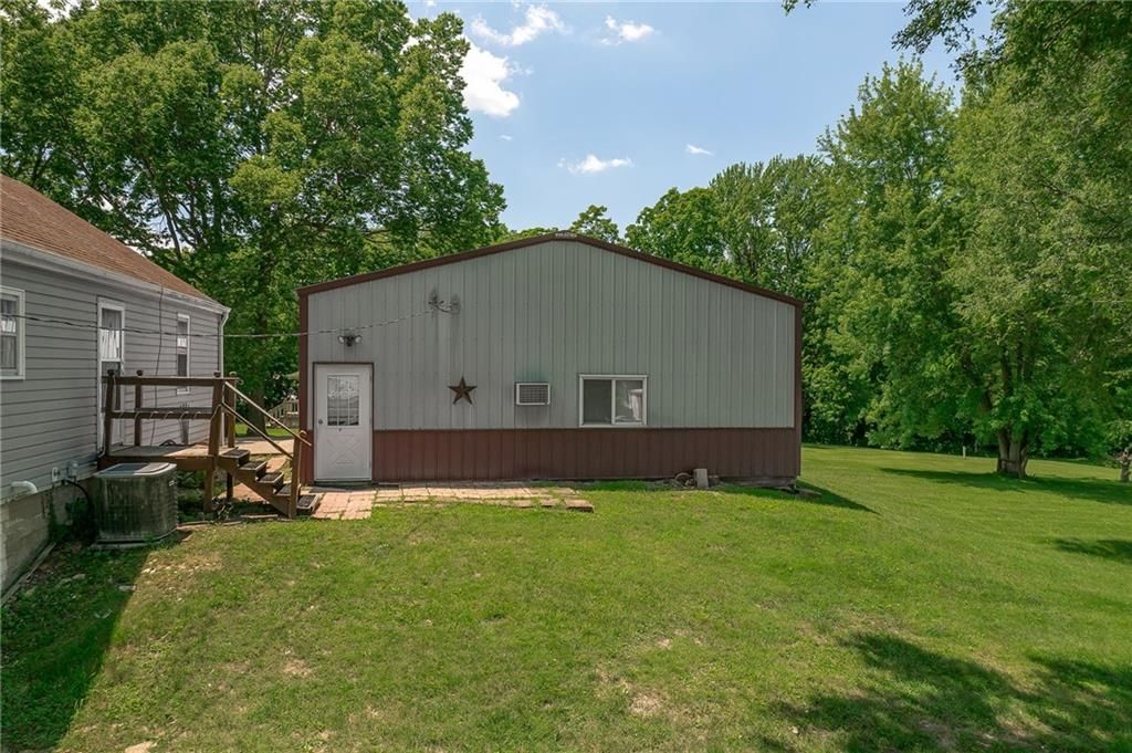705 E Price Avenue — photo 7