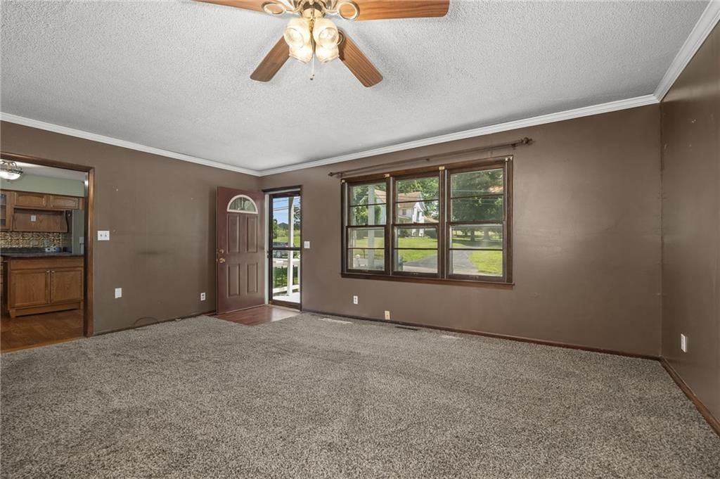 705 E Price Avenue — photo 10