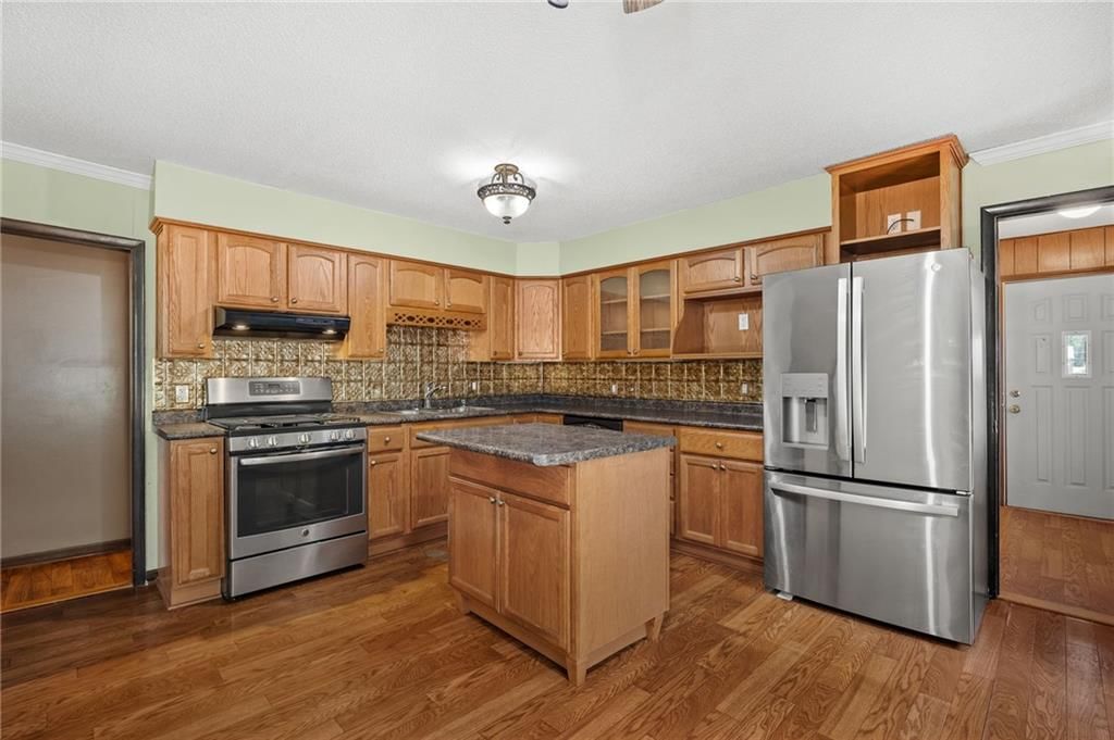 705 E Price Avenue — photo 14