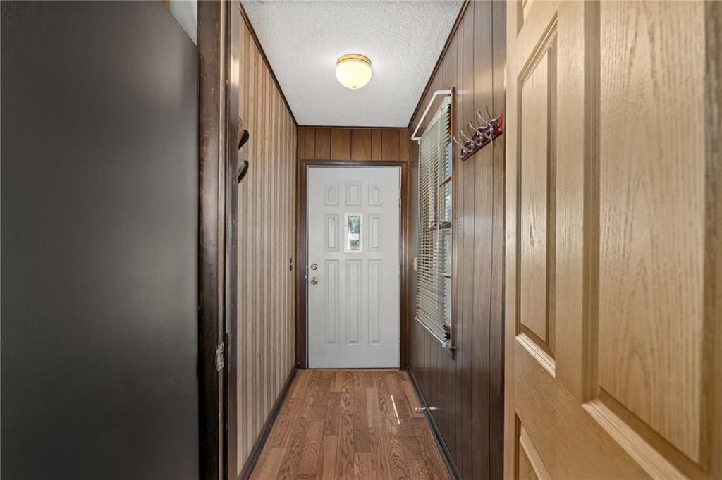 705 E Price Avenue — photo 17