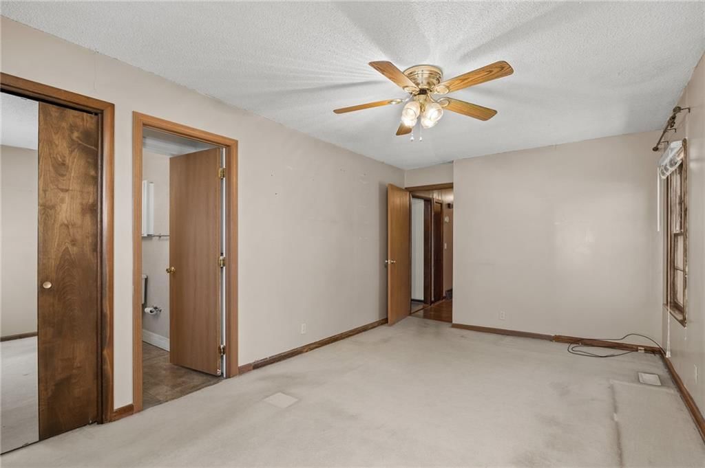 705 E Price Avenue — photo 19