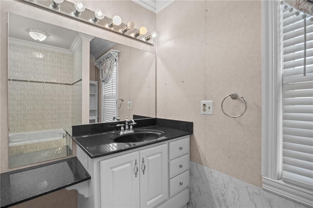 705 E Price Avenue — photo 21