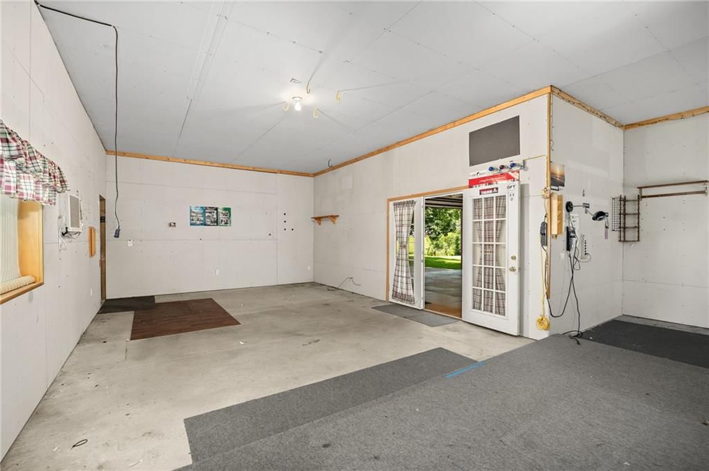 705 E Price Avenue — photo 32