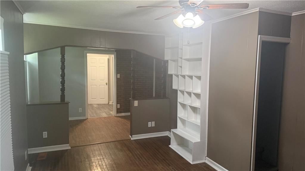 420 Farley Terrace — photo 4