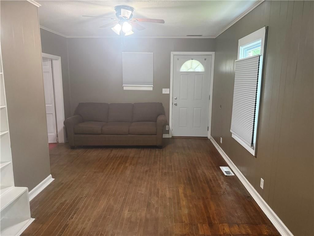 420 Farley Terrace — photo 5