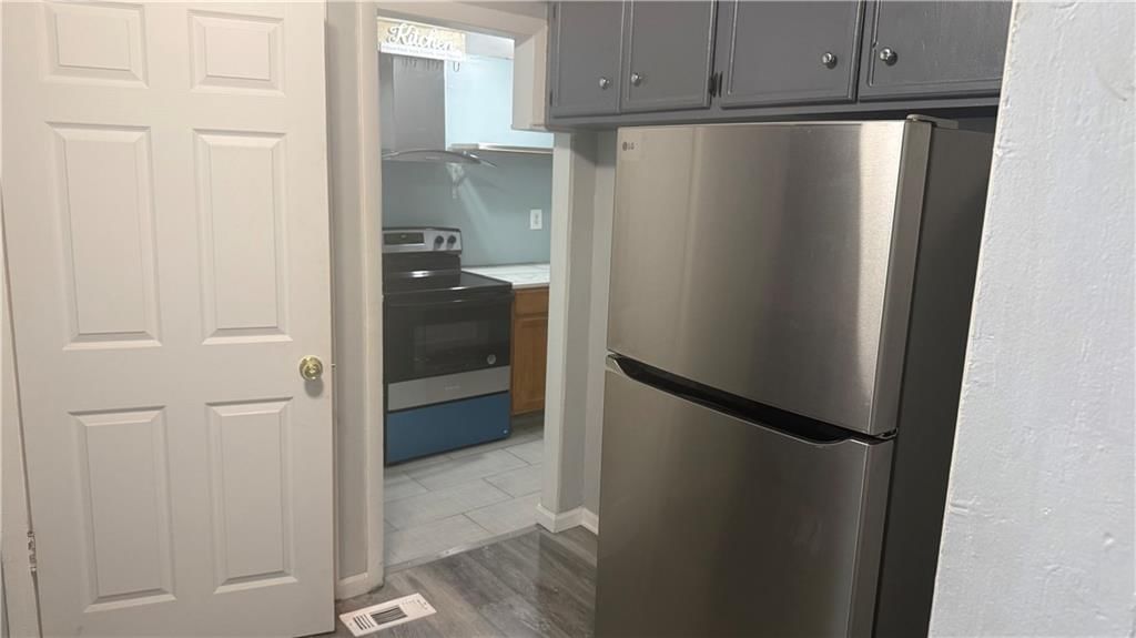 420 Farley Terrace — photo 29