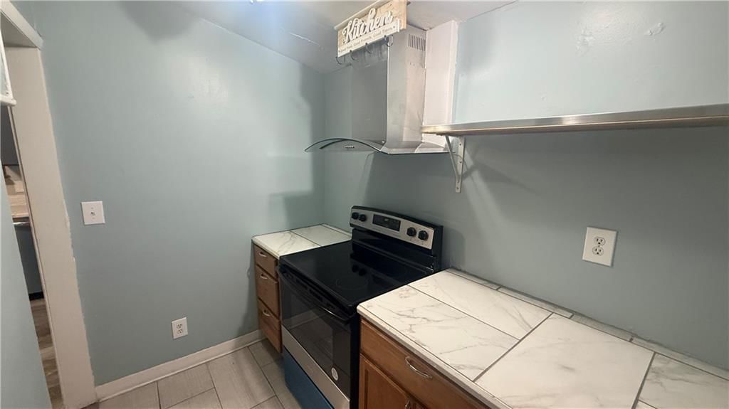 420 Farley Terrace — photo 32
