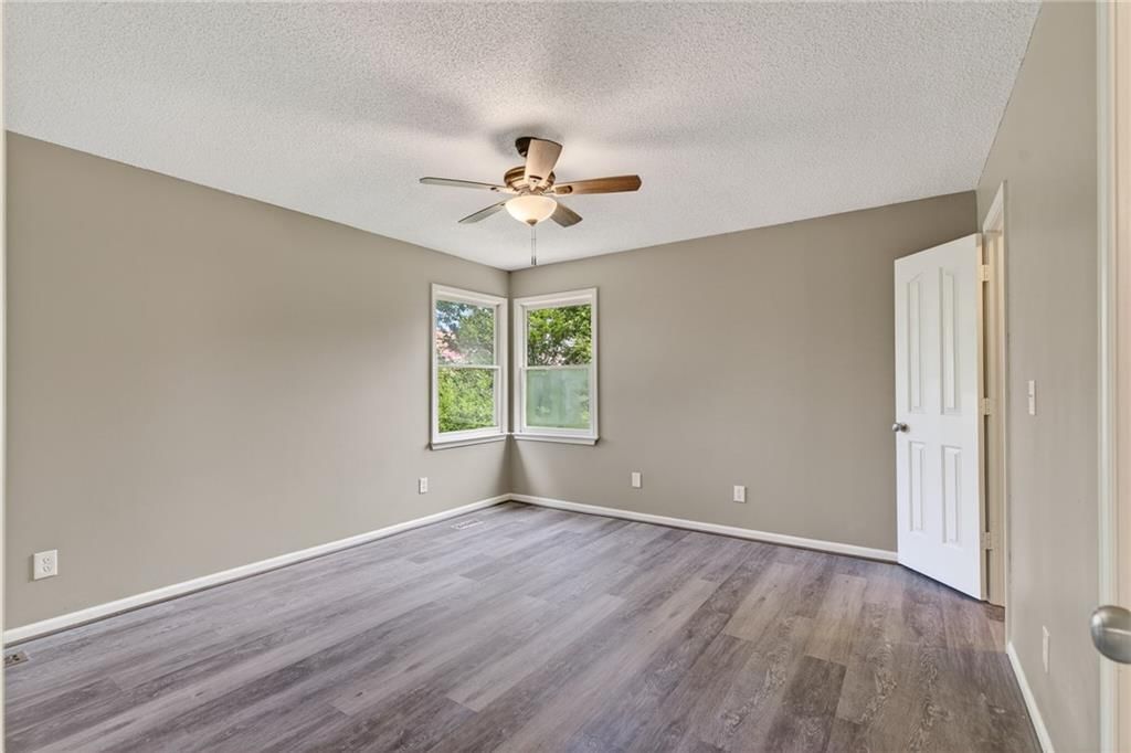 708 Autumn Drive — photo 15