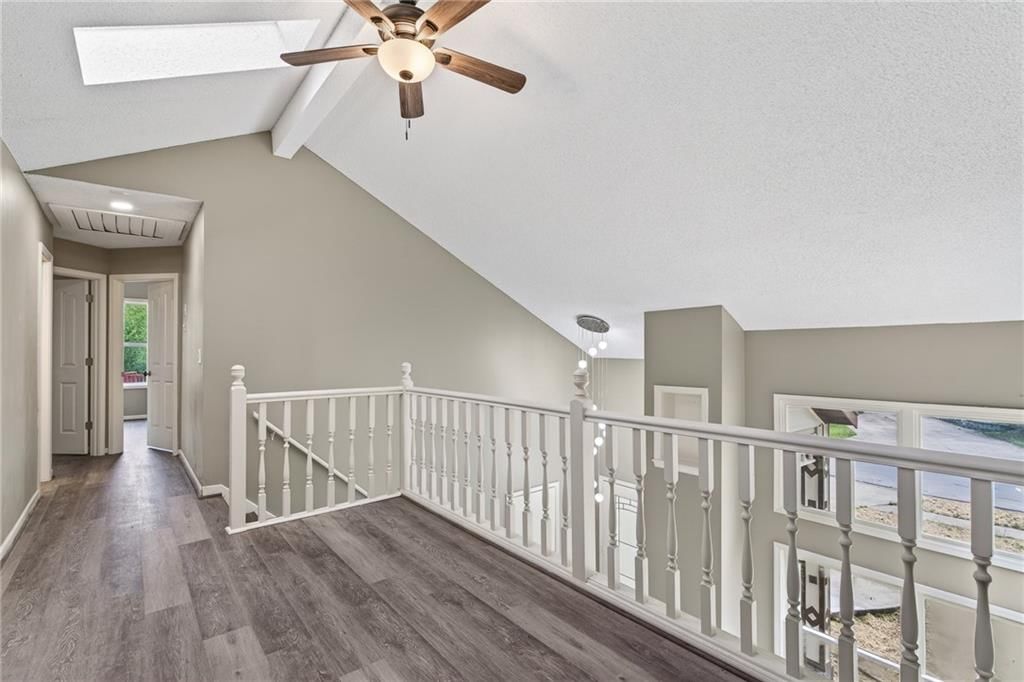 708 Autumn Drive — photo 21