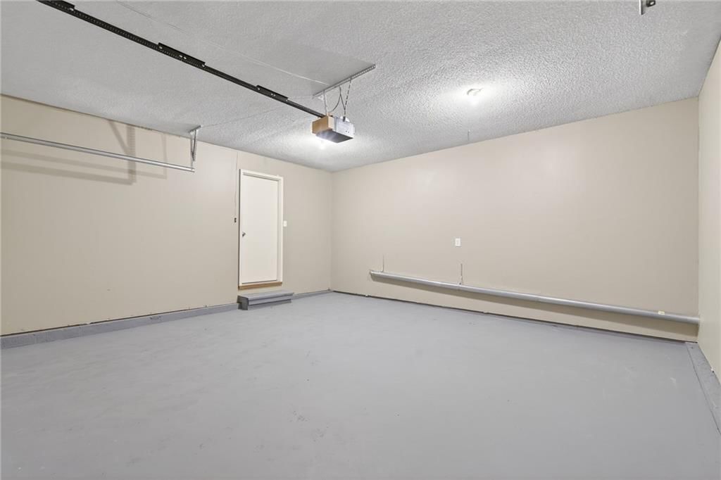 708 Autumn Drive — photo 28