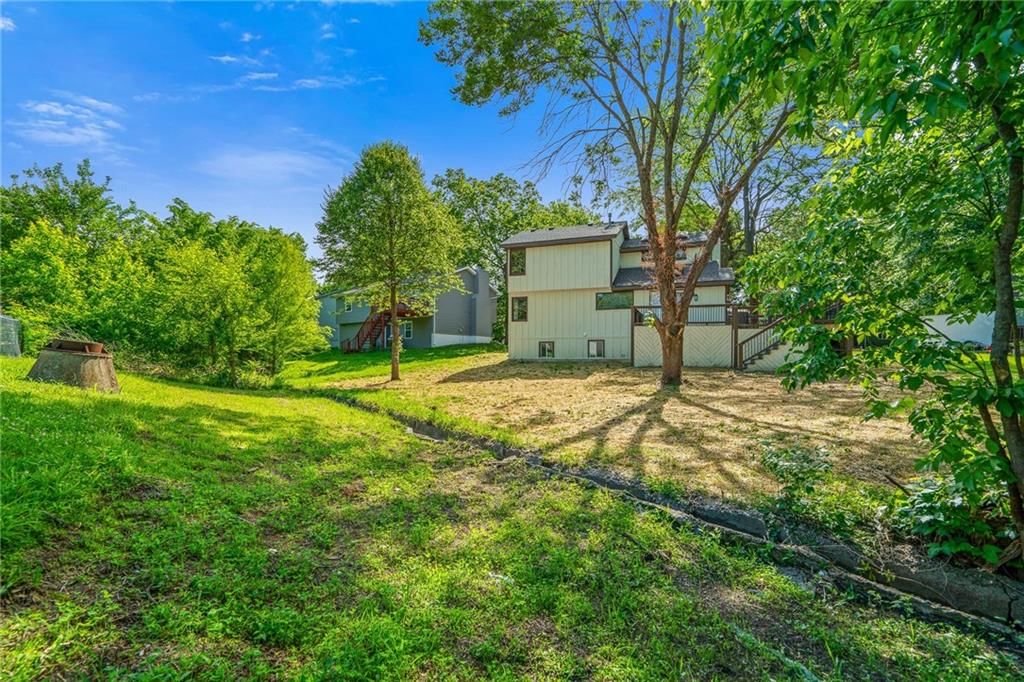708 Autumn Drive — photo 36