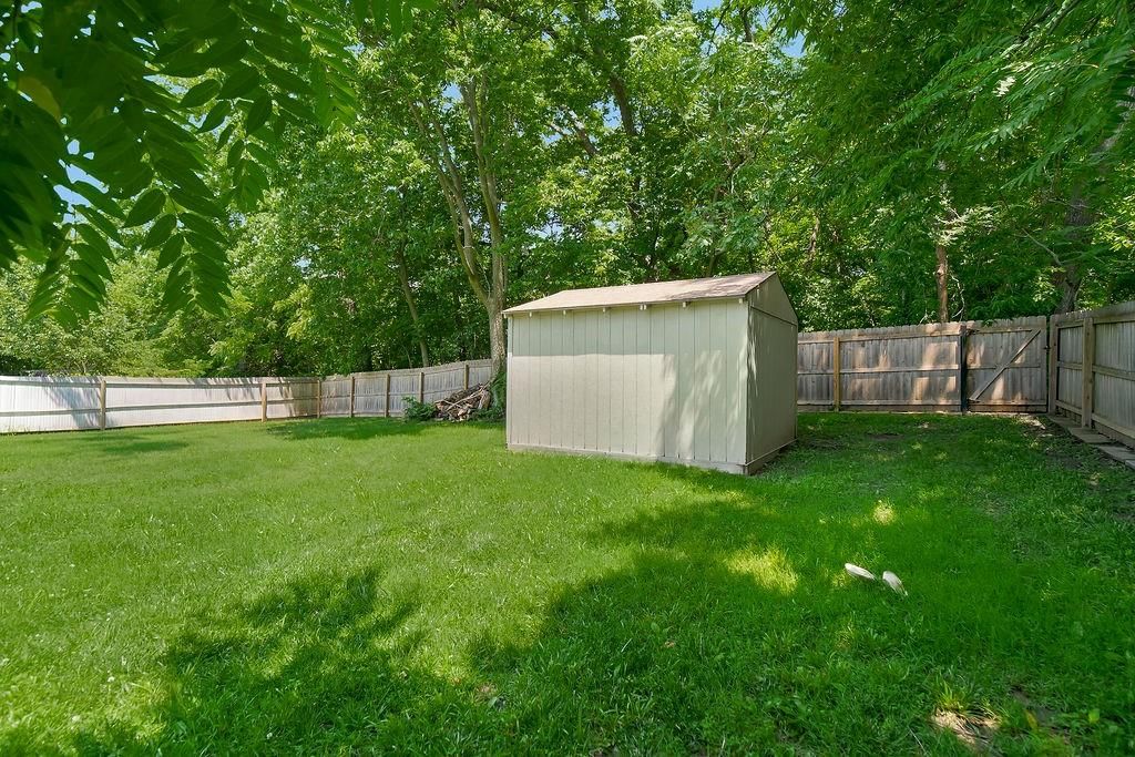 2620 NE 56th Terrace — photo 27