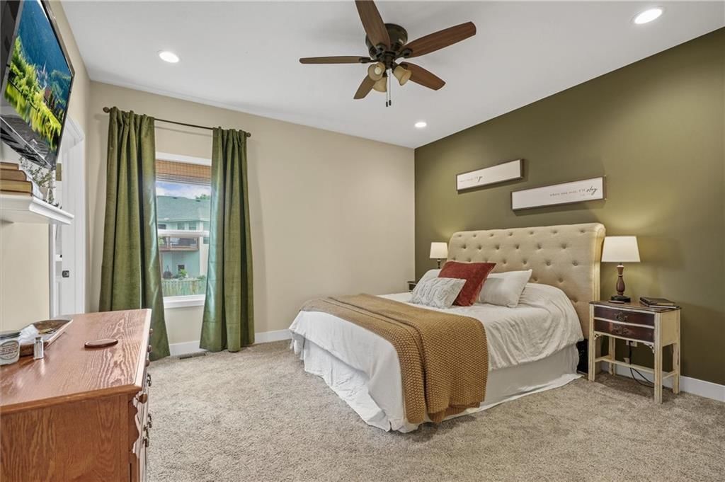 2216 Ashford Street — photo 17