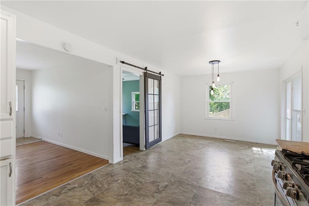 112 Collette Street — photo 6