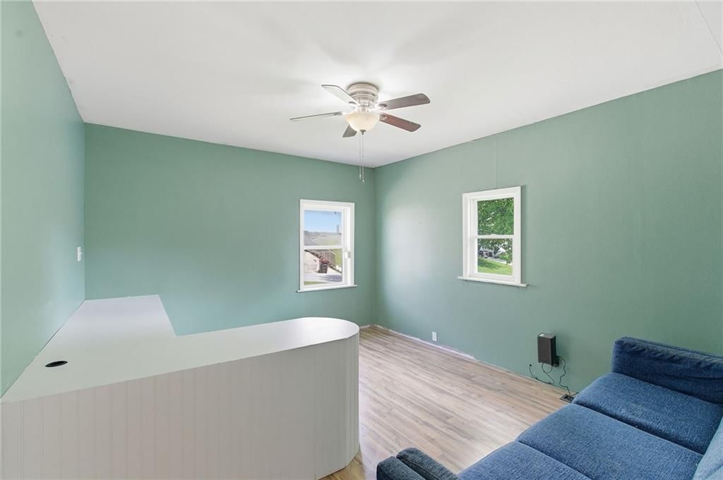 112 Collette Street — photo 10