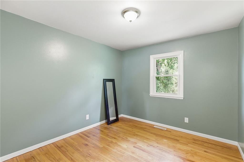 112 Collette Street — photo 12