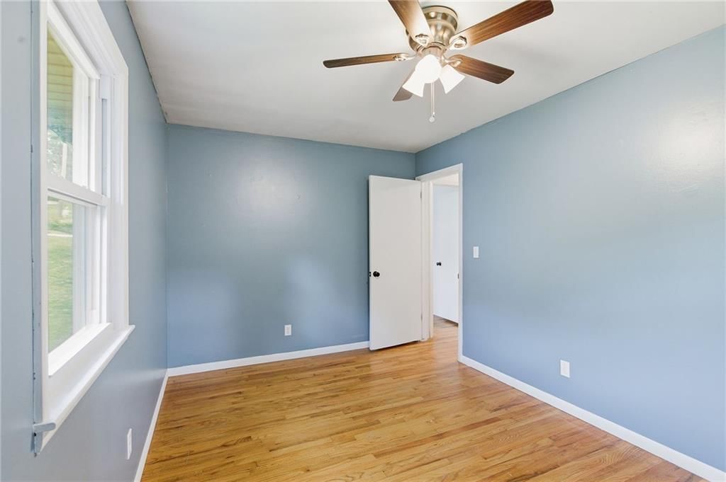 112 Collette Street — photo 16