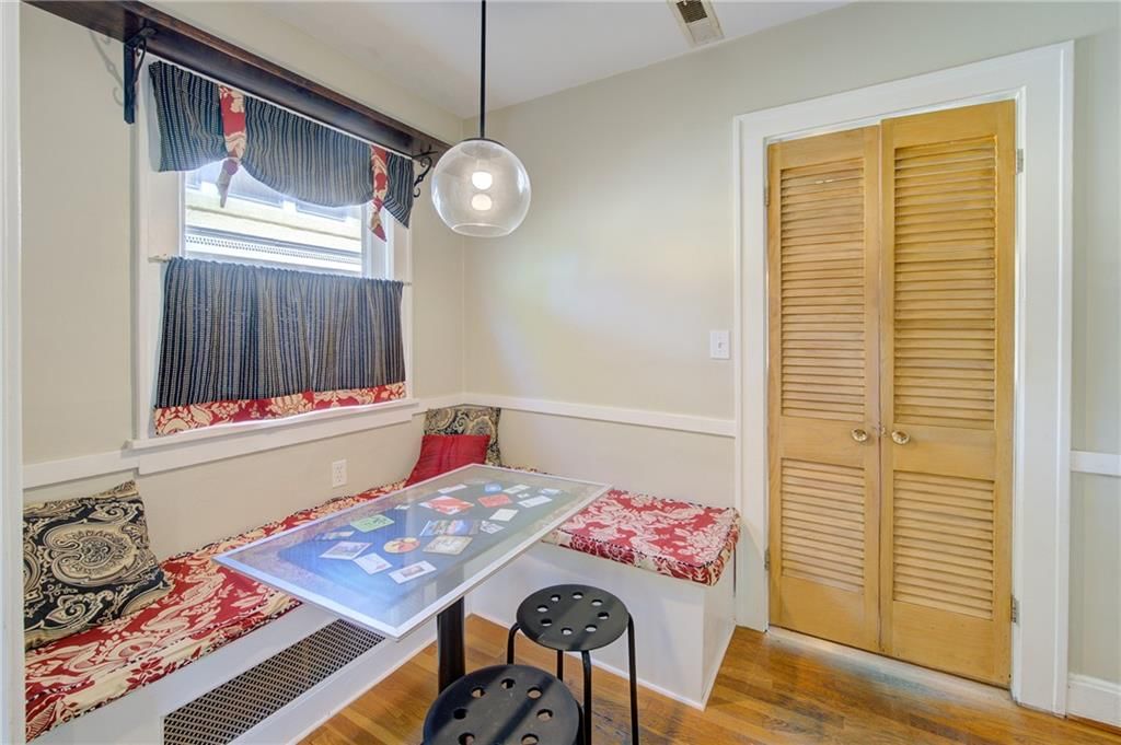 1033 W 71 Terrace — photo 17