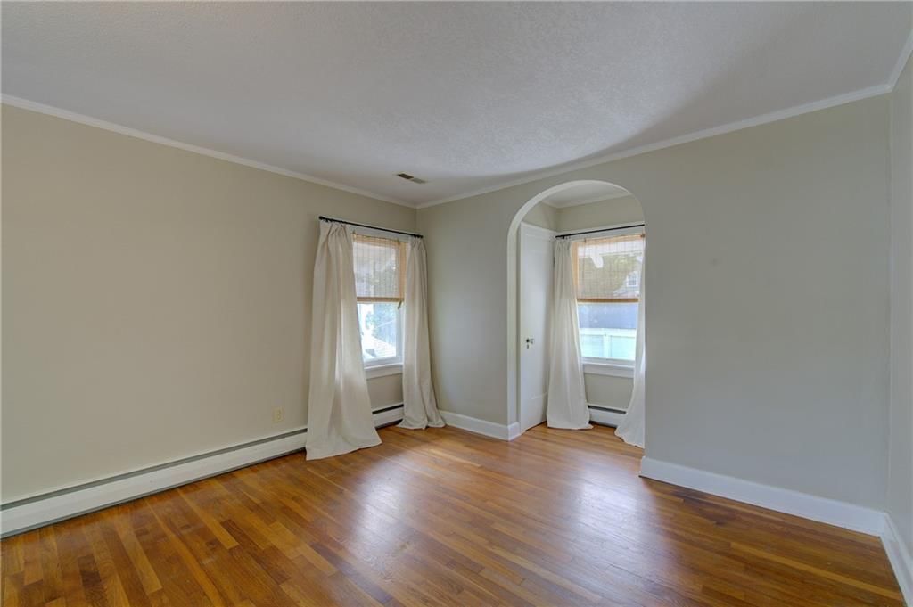 1033 W 71 Terrace — photo 24
