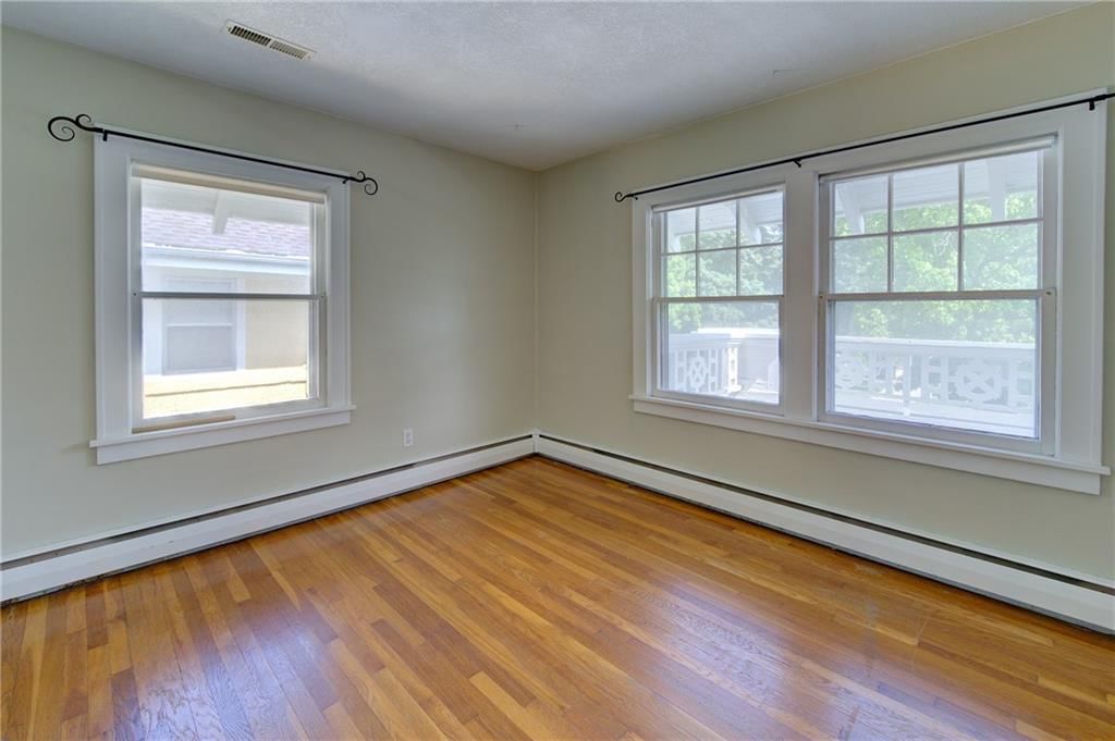 1033 W 71 Terrace — photo 28