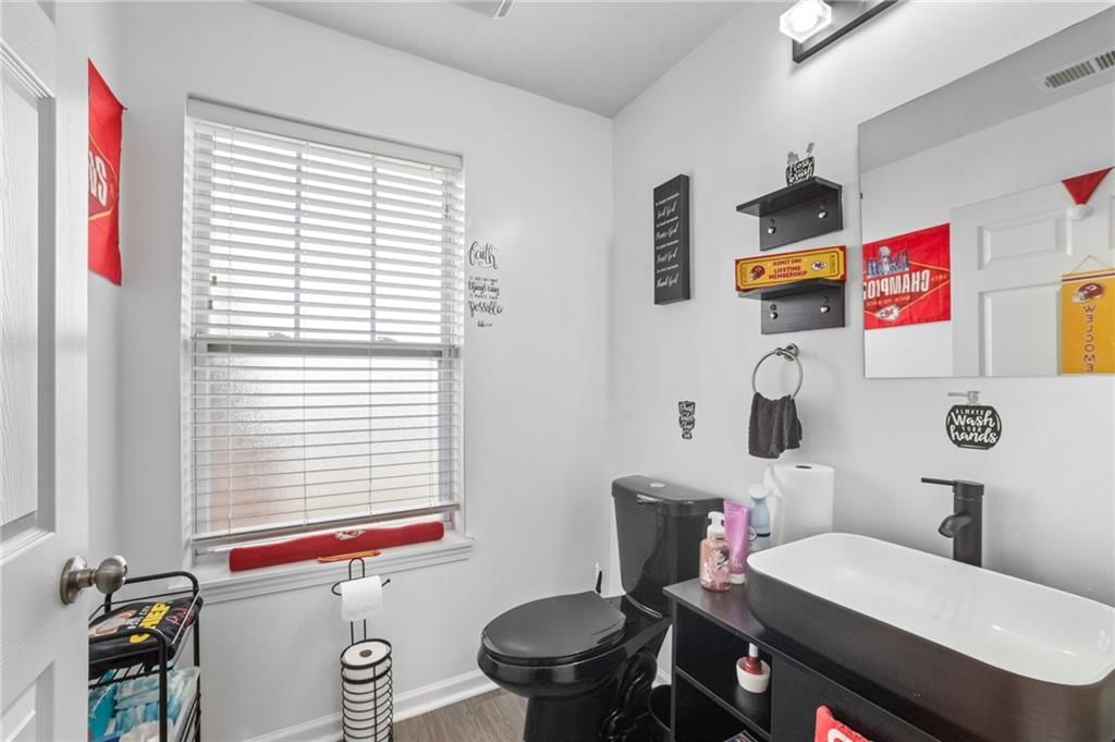 3811 Euclid Avenue — photo 14