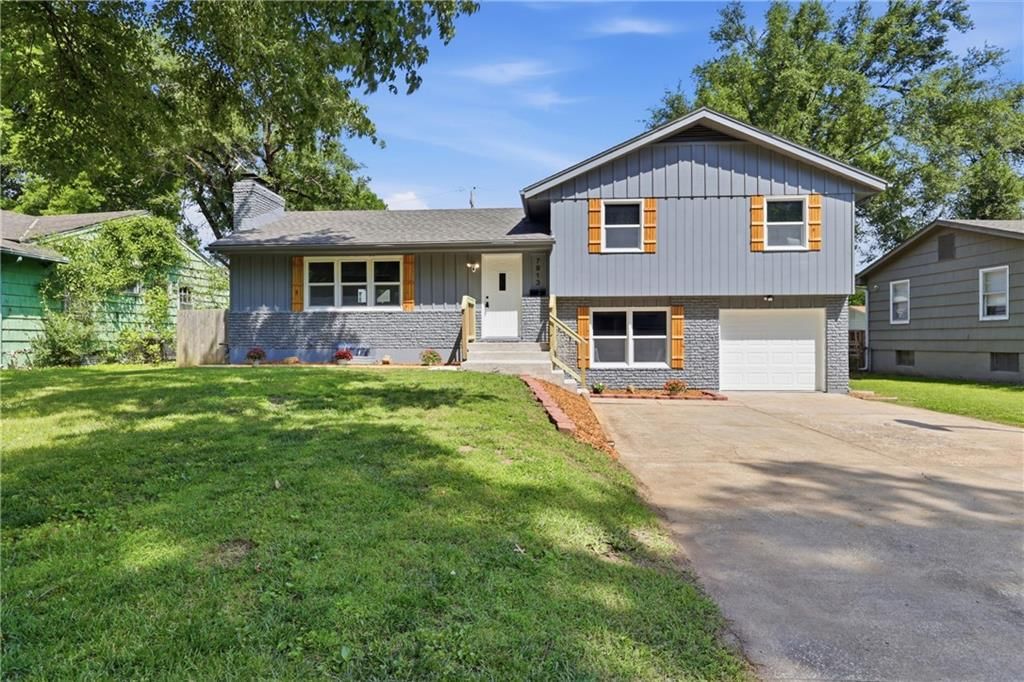 7913 Elm Avenue, Raytown, MO