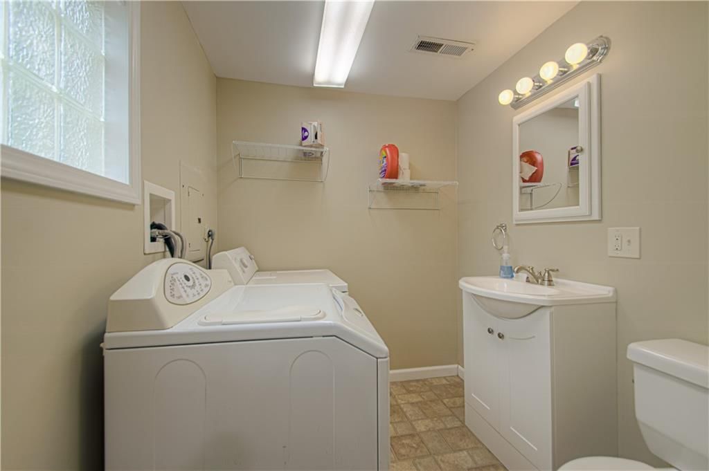 7628 Foster Street — photo 11