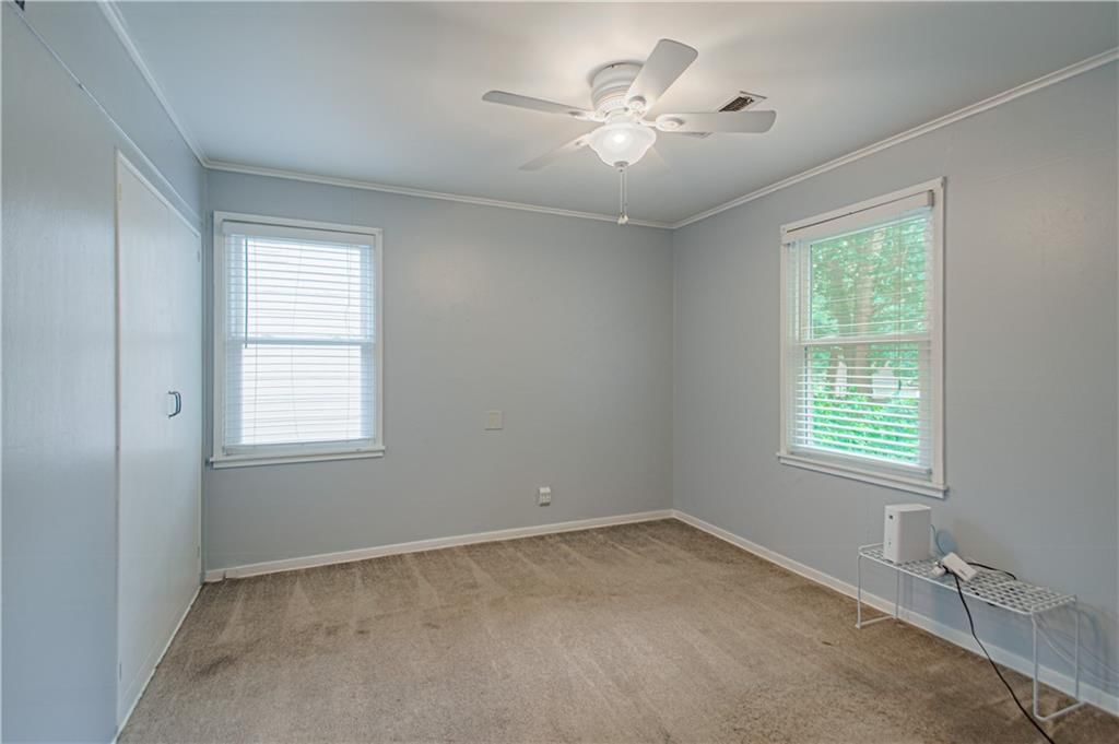 7628 Foster Street — photo 14