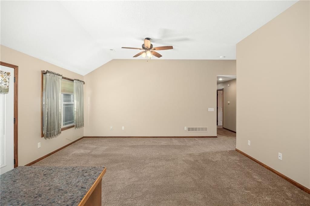 2805 Meadow Ridge Drive — photo 11