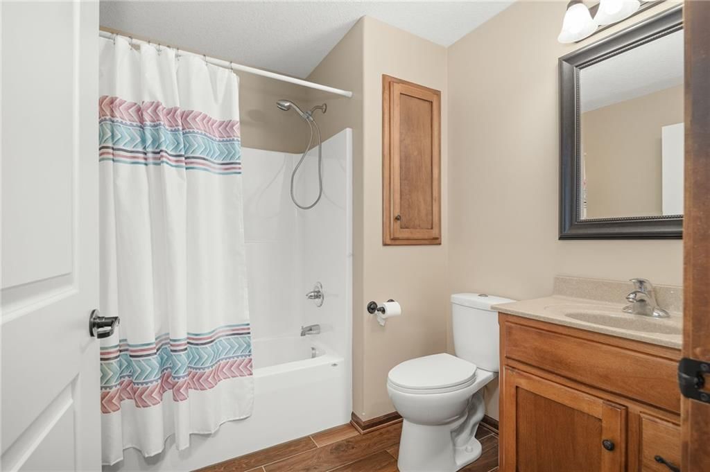 2805 Meadow Ridge Drive — photo 16