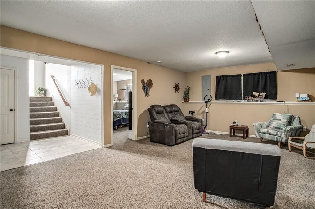 16963 Auburn Court — photo 27
