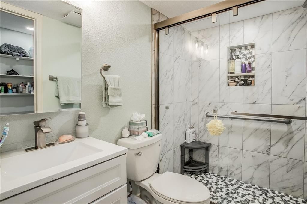16963 Auburn Court — photo 29