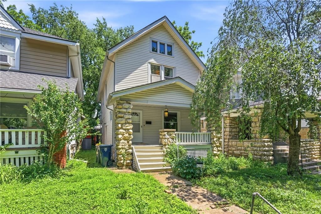 4215 Kenwood Avenue — photo 3