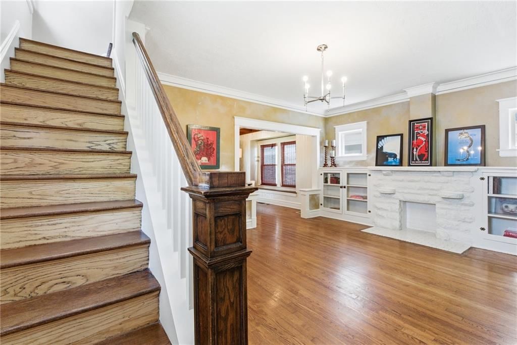 4215 Kenwood Avenue — photo 8