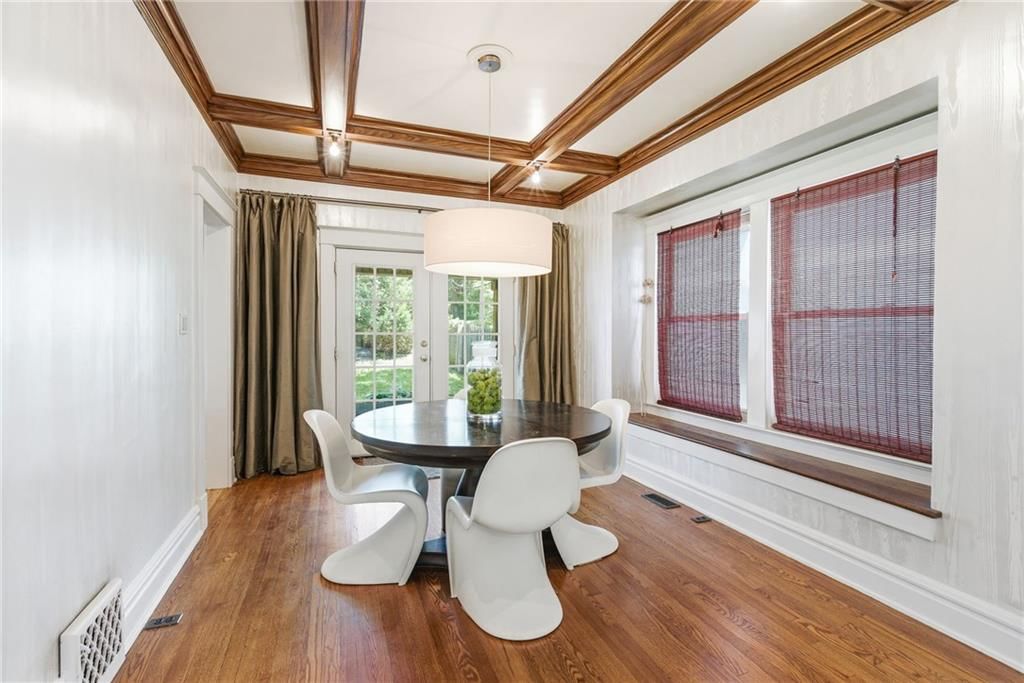 4215 Kenwood Avenue — photo 11