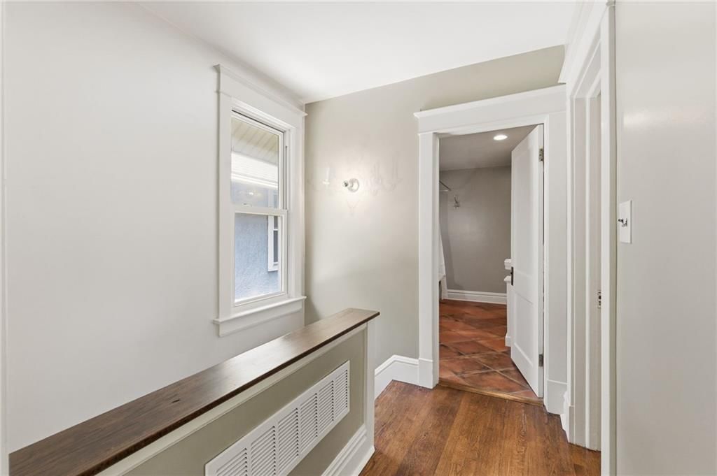 4215 Kenwood Avenue — photo 20