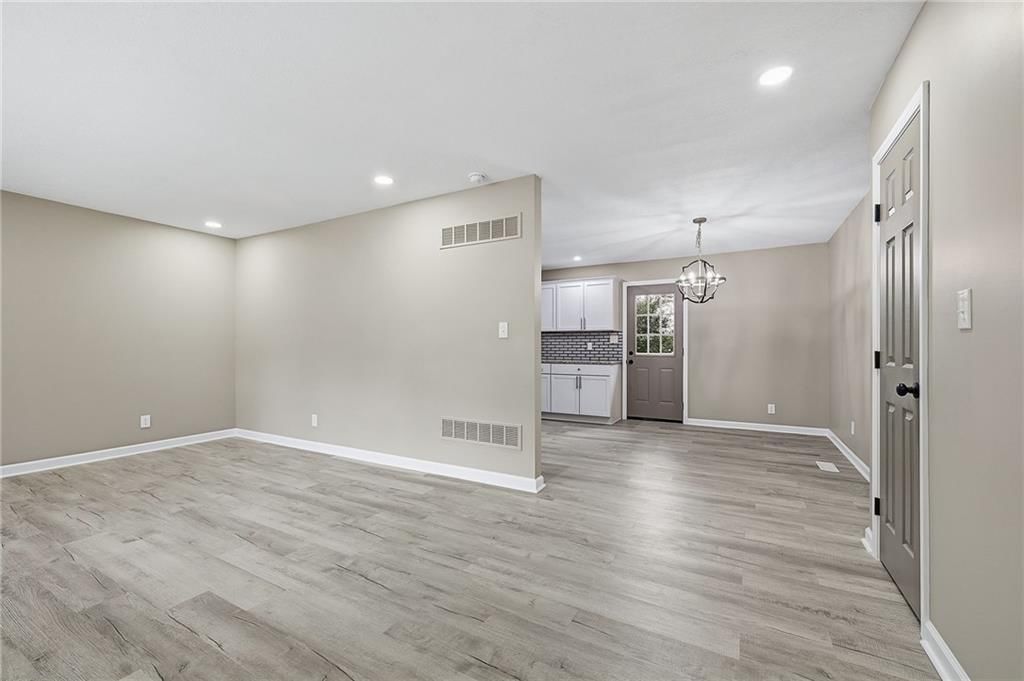 6725 Montana Court — photo 5