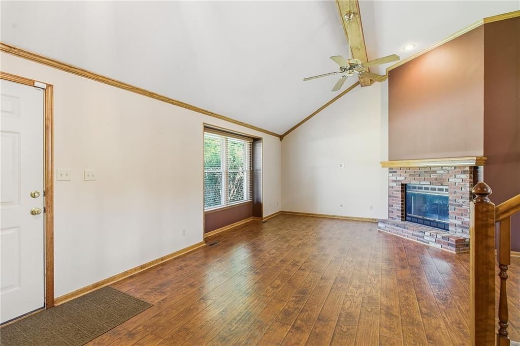 1803 SUNSET Drive — photo 6