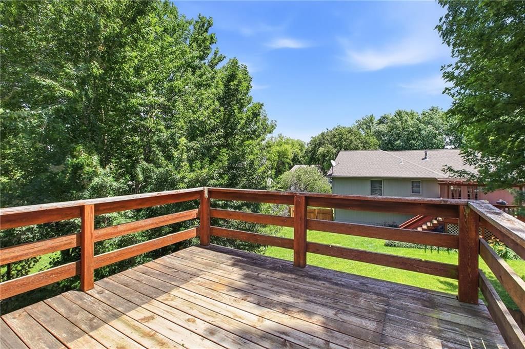 1803 SUNSET Drive — photo 15